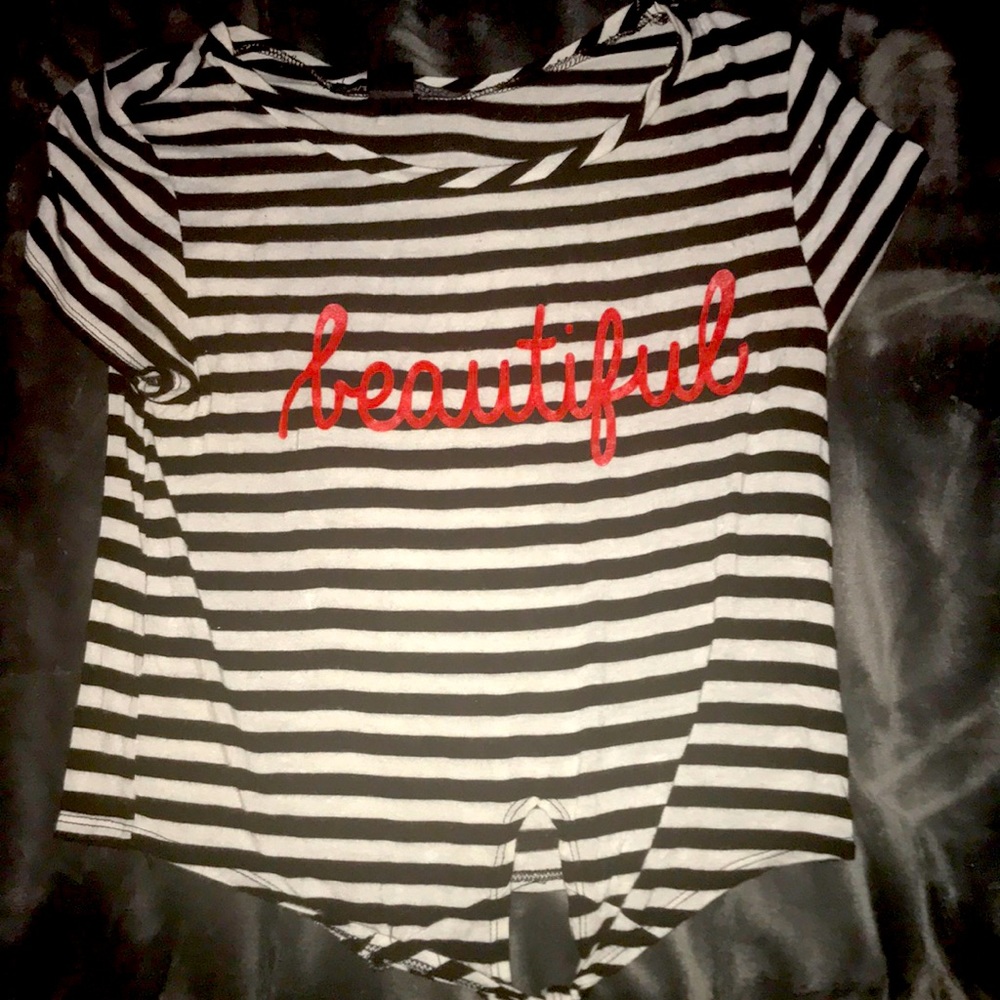 Black&white striped shirt